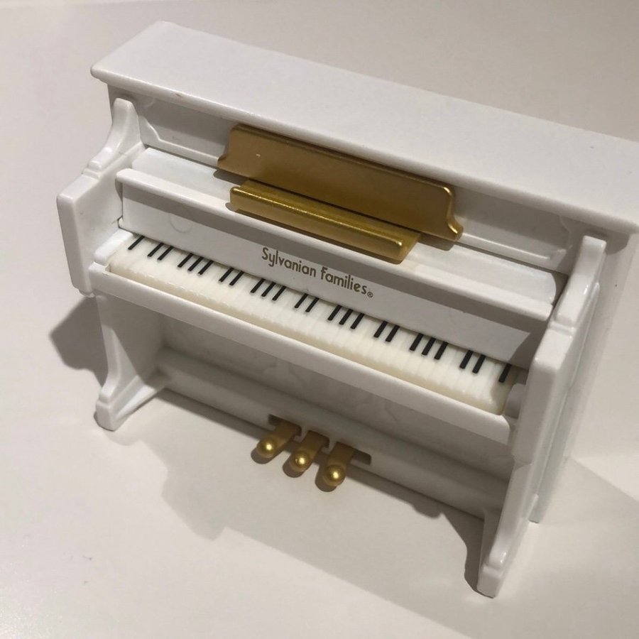 Sylvanian Families Piano