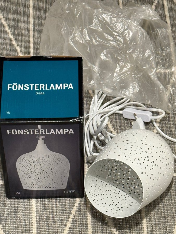 Fönsterlampa Silas Vit