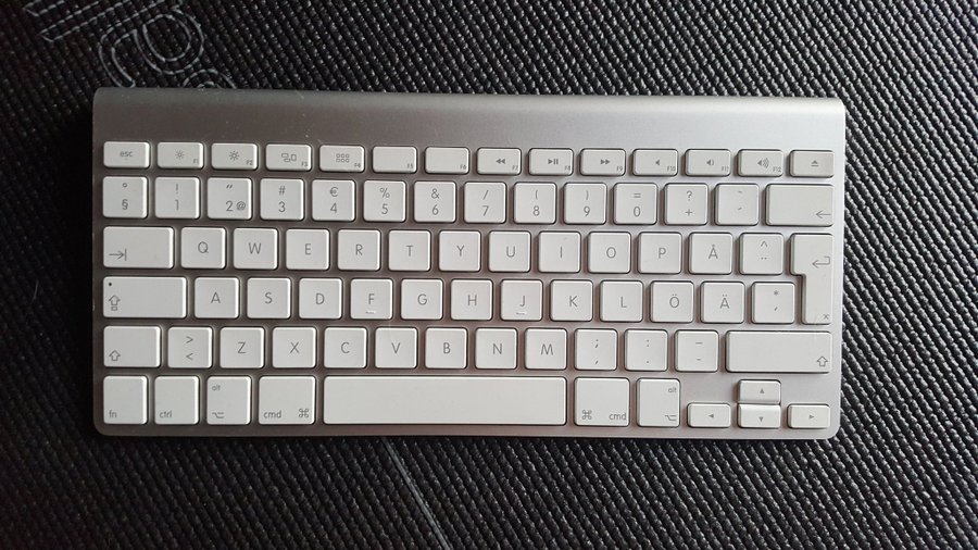 Apple tangentbord A1314 - defekt reservdel objekt!!!