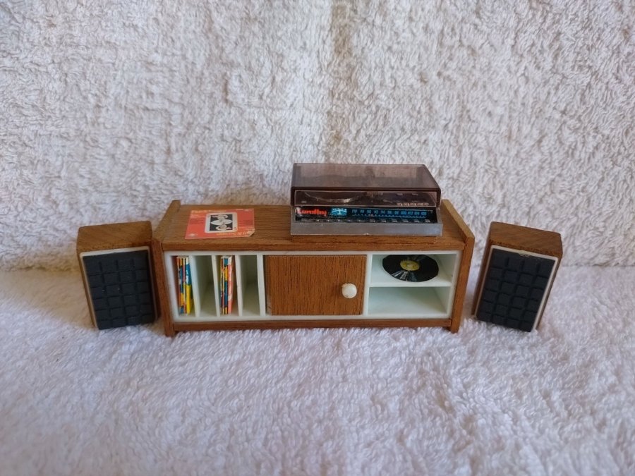 Lundby Stereo, högtalare och bänk.