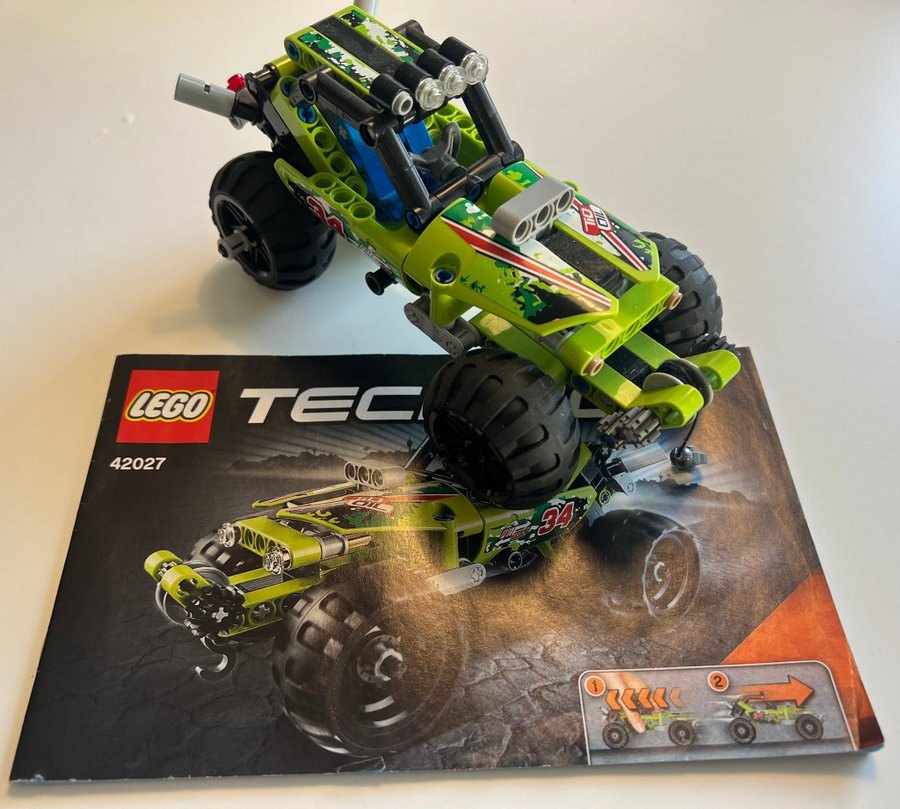 Komplett LEGO Technic 42027 - Off-Road Buggy