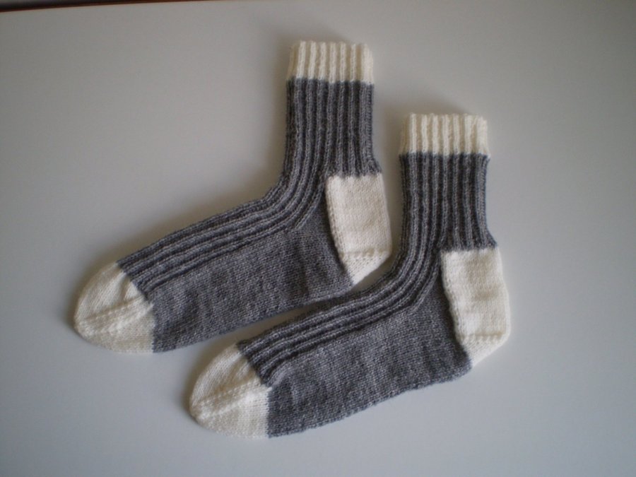 Hemstickad ankelsocka, st. 37/38