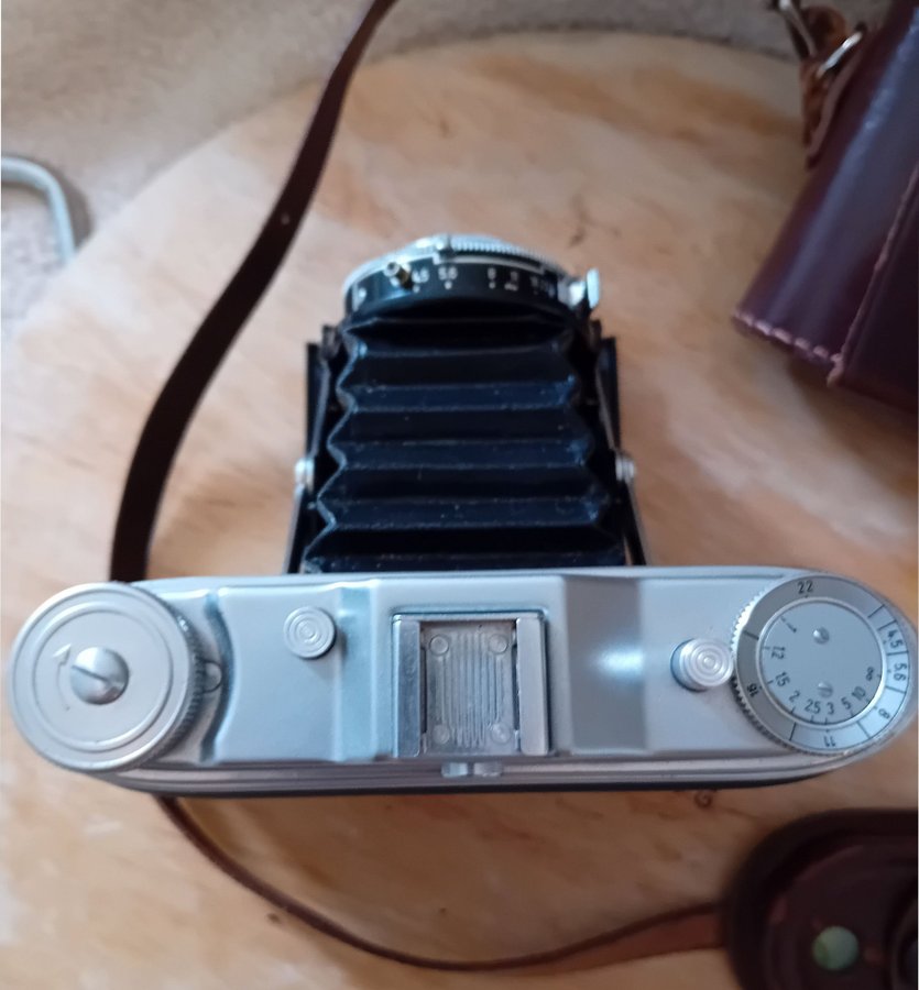 Agfa Isolette kamera med orgenal fodral