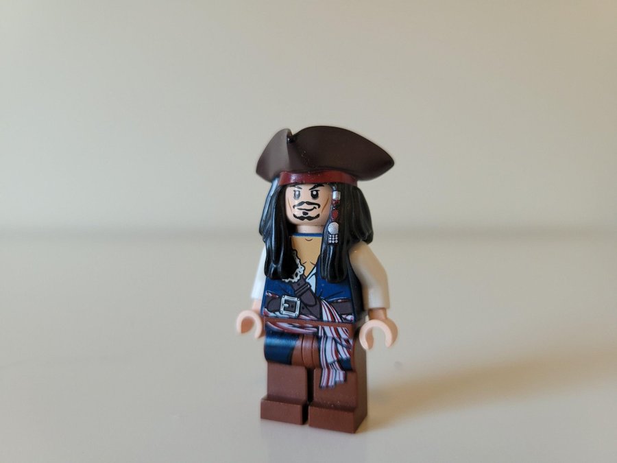 Lego - Pirates of the Caribbean - Captain Jack Sparrow - poc024 - Minifigur