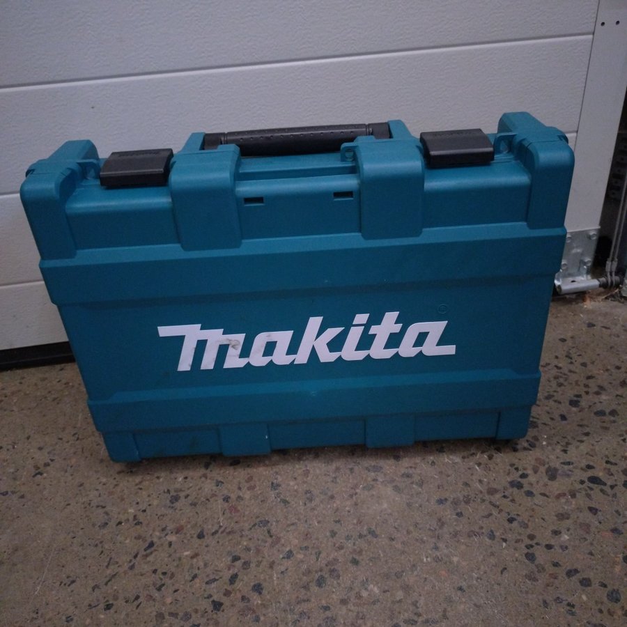 Makita Verktygsväska DLX2410G