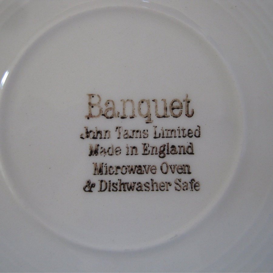 TALLRIKAR 2 st "Banquet", engelskt porslin - John Tams Limited * retro vintage