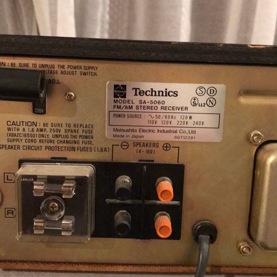 TECHNICS VINTAGE AMPLITUNER STEREO SA-5060