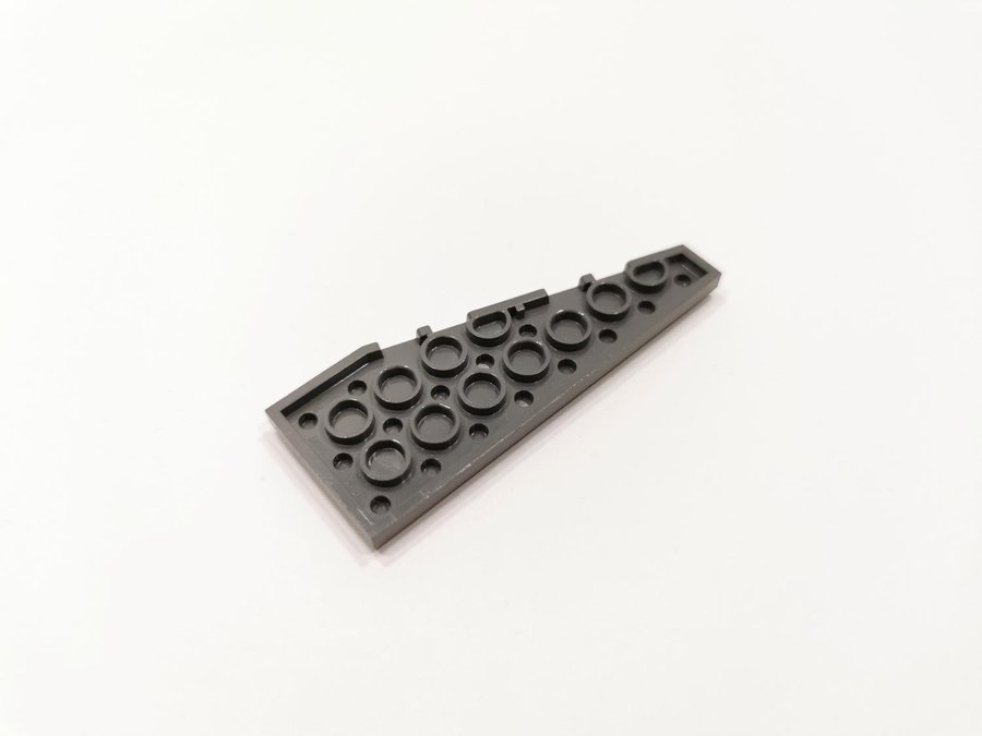 Lego - wedge - vinge - plate - höger - 8x3 - part 50304 - mörkgrå (bluish)