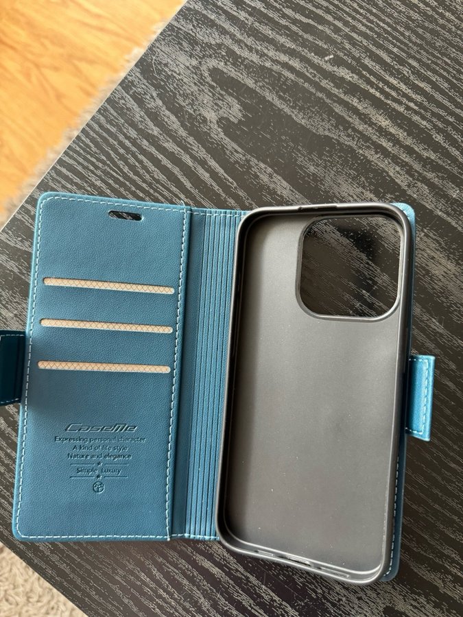 2 iPhone 15 pro cases