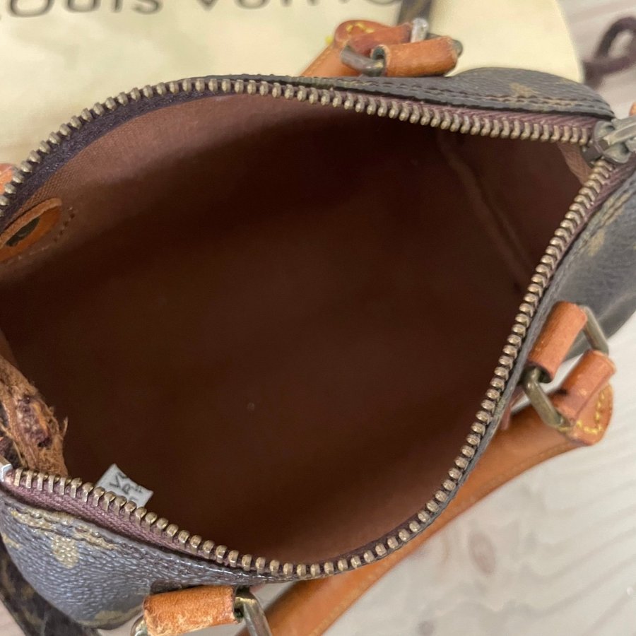 Louis Vuitton Nano Speedy