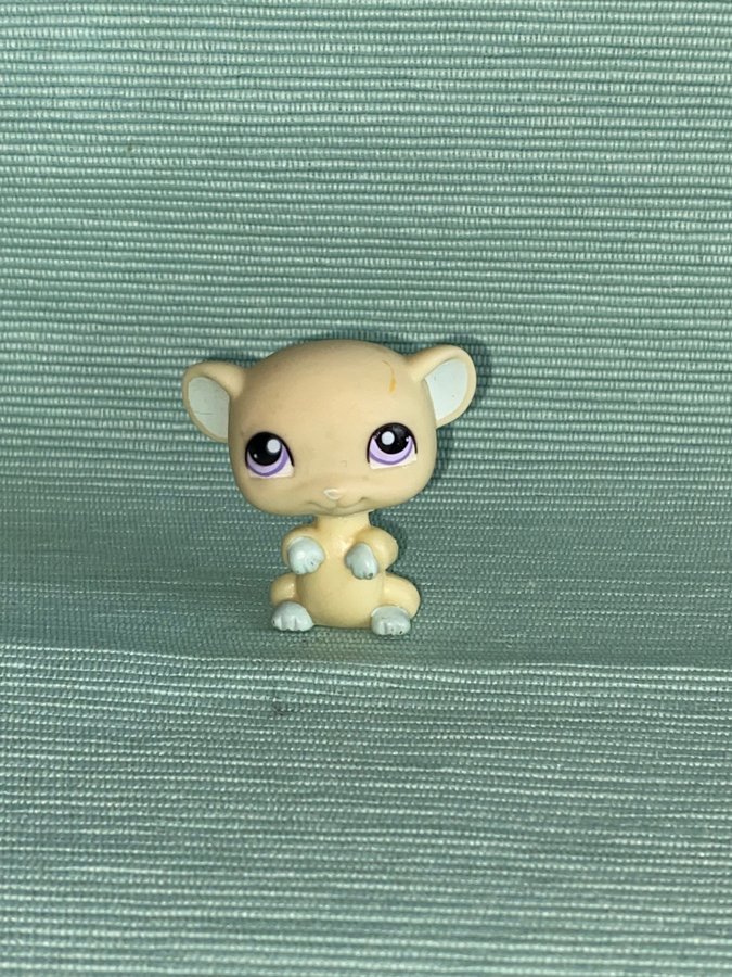 Littlest pet shop #45 LPS