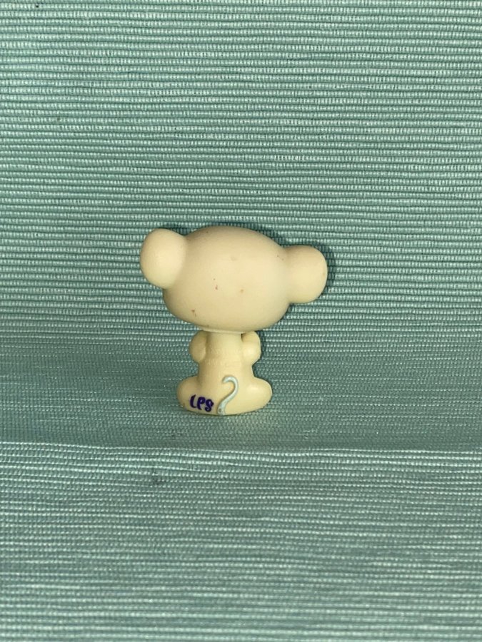 Littlest pet shop #45 LPS