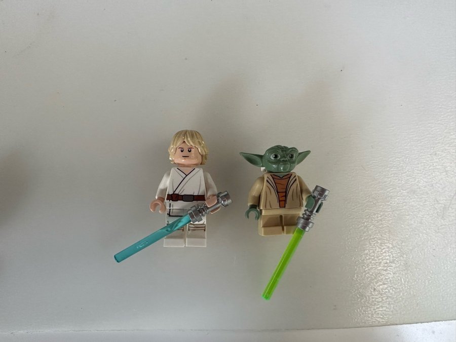 Lego Star Wars Minifigurer - Luke Skywalker  Yoda