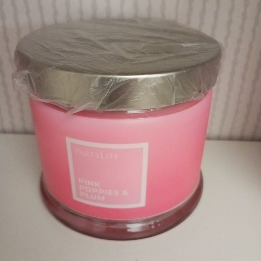 Partylite Pink Poppies  Plum 3 vek ljus