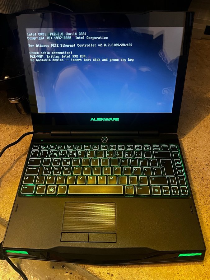 Alienware m11x