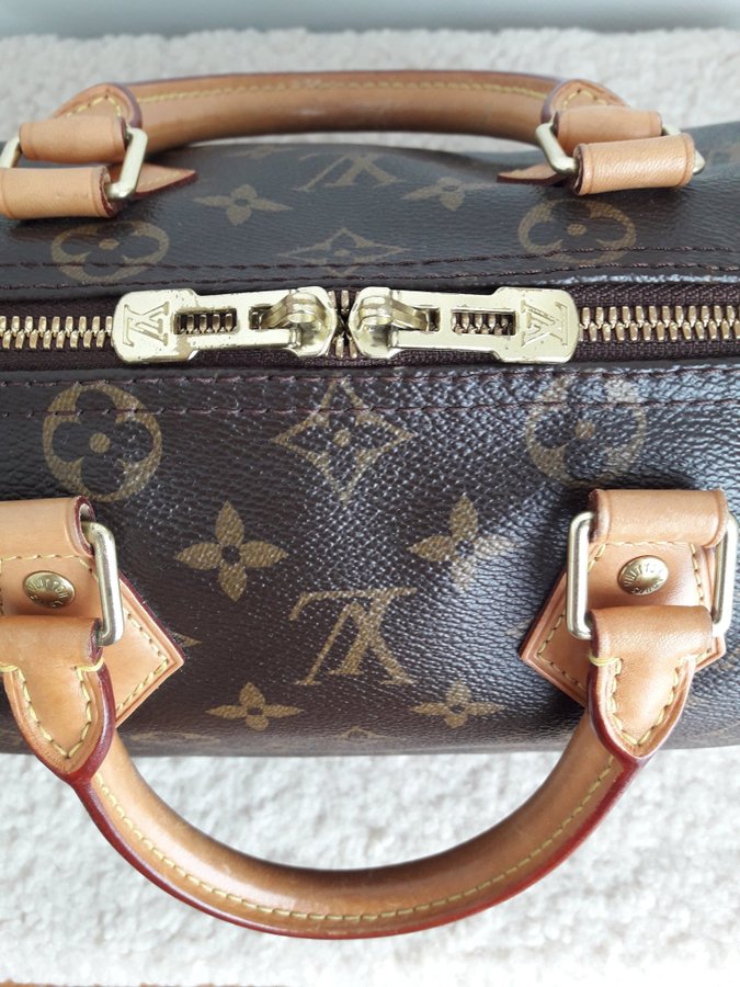 LOUIS VUITTON Speedy 25 Bandouliere Monogram Äkthets Certifikat Nypris 19200 kr