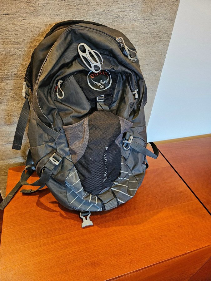 Osprey Momentum 30 ryggsäck