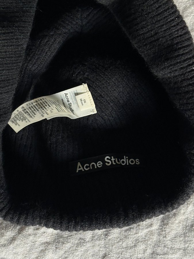 Acne Studios svart mössa, onesize