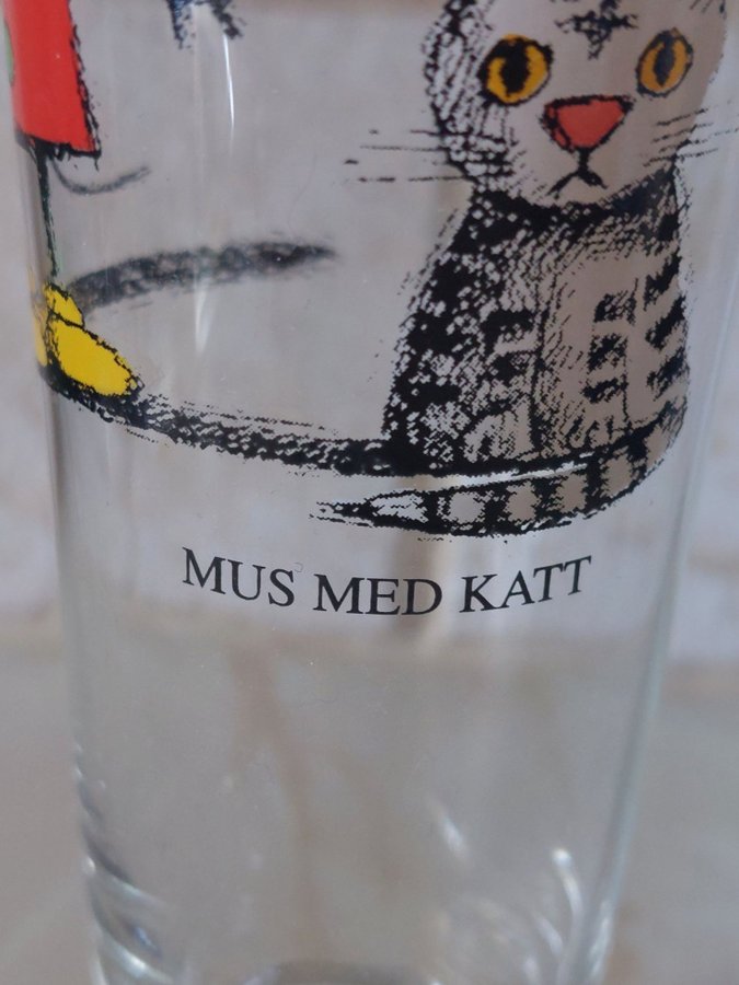 Lasse Åberg/ölglas *MUS MED KATT* i mycket fint skick! Signerad.Se bilder.