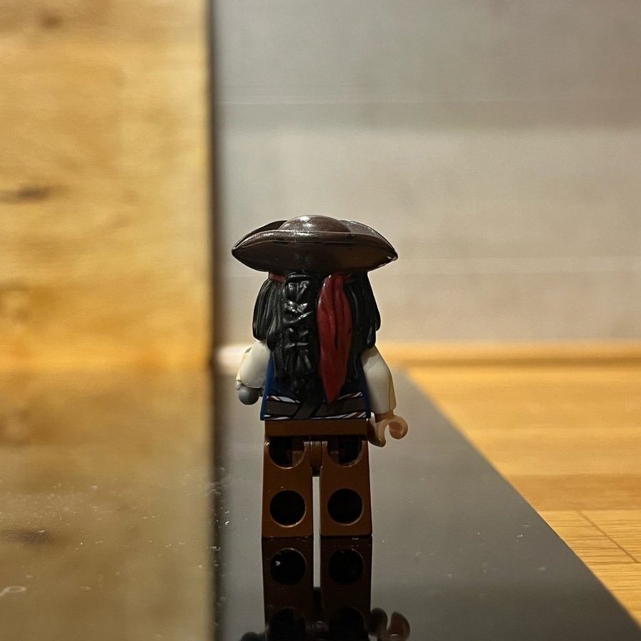 LEGO Minifigur Jack Sparrow