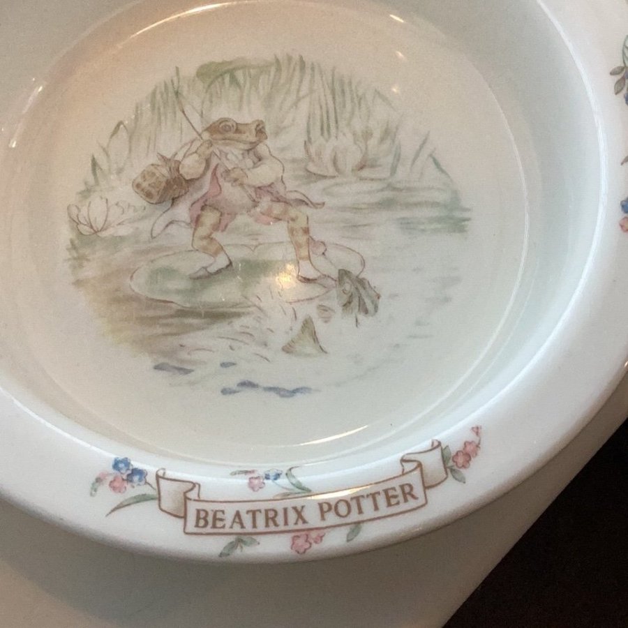 Royal Albert skål The world of Beatrix Potter groda som motiv