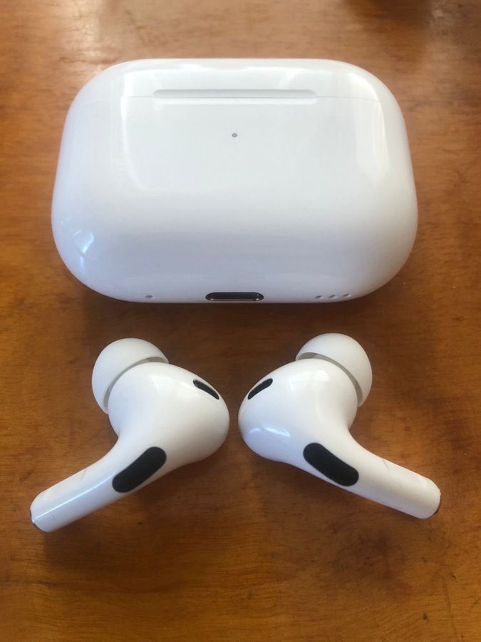 Apple AirPods Pro 2nd Gen