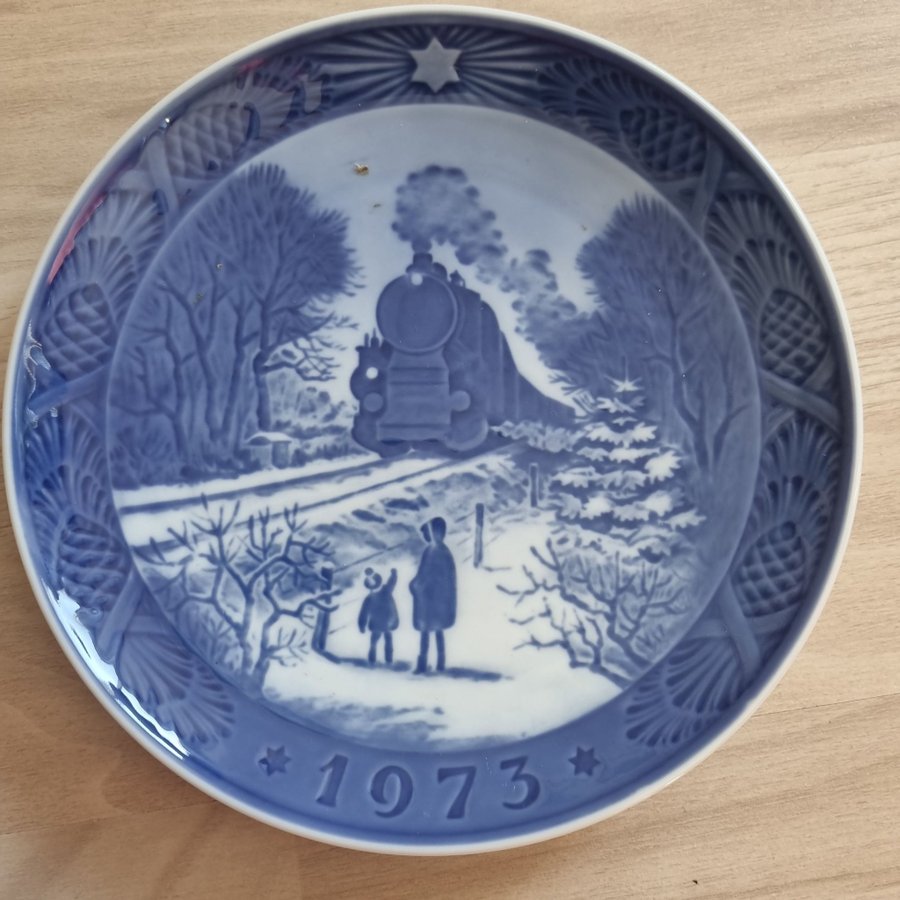 Royal Copenhagen Jultallrik 1973