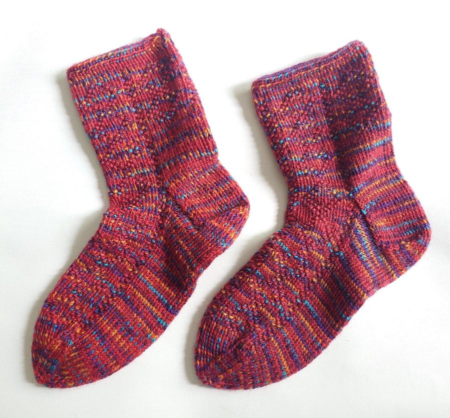 NYA Handstickade raggsockar/yllesockar strl 28 (innermått 190 mm)