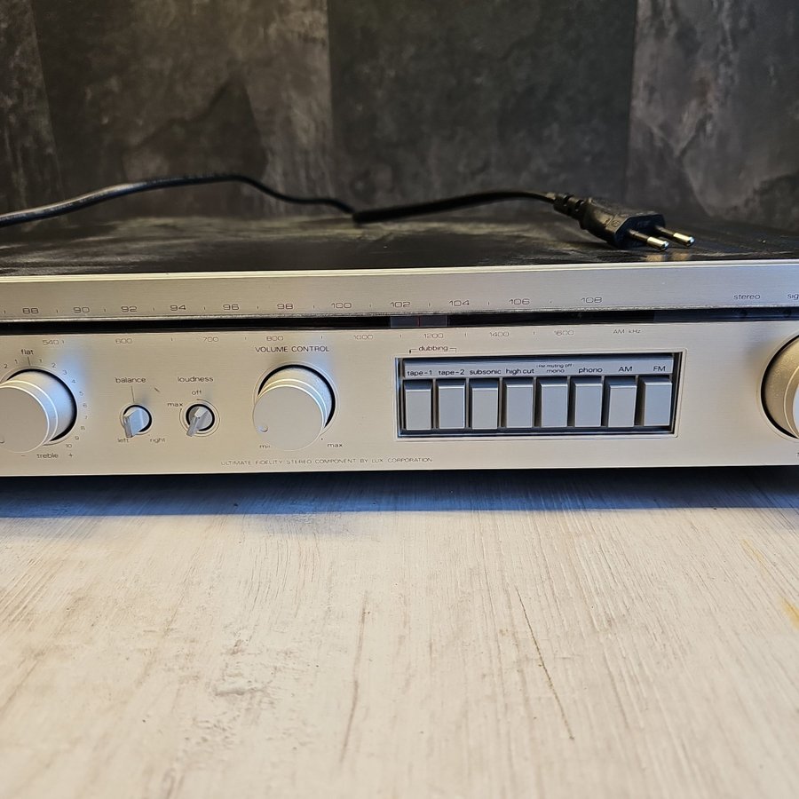 LUXMAN AM/FM Stereo Tuner-Amplifier R-5030