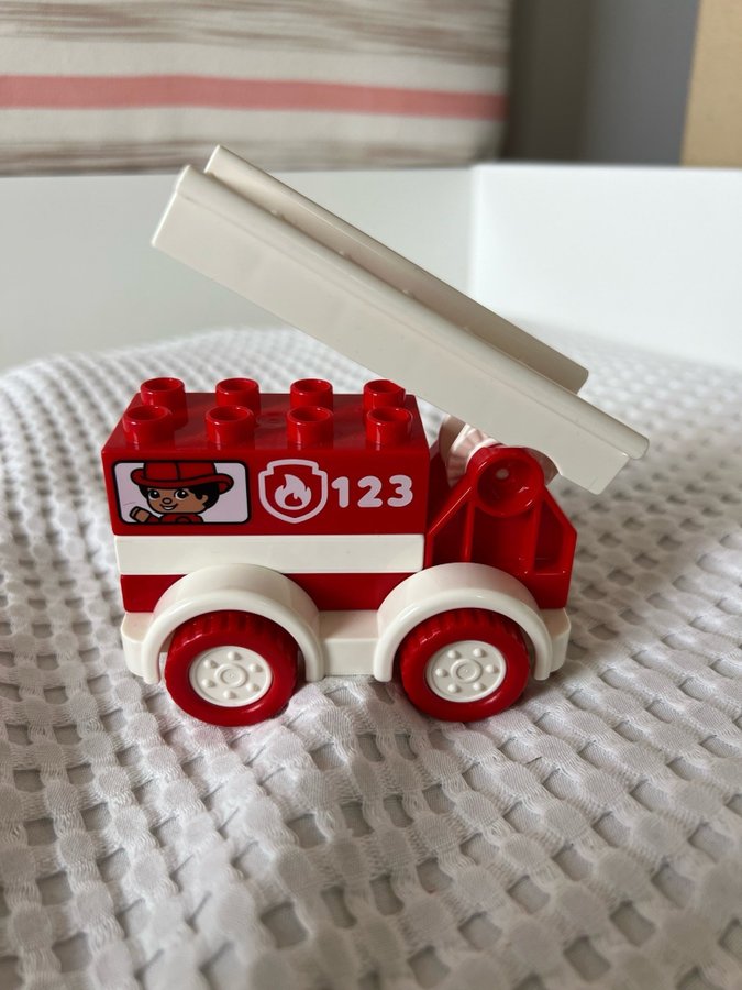 LEGO DUPLO - 3 st fordon - Bärgningsbil Brandbil  Min första buss