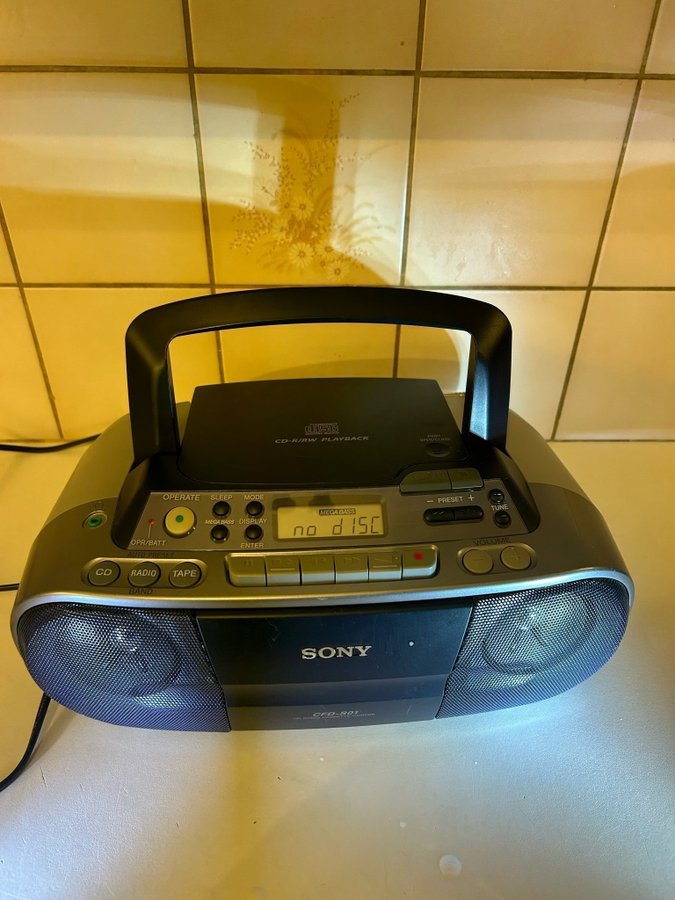 RADIO/CD /KASSET SONY