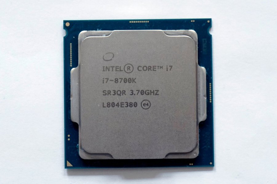 Intel Core i7-8700K (LGA 1151-2)