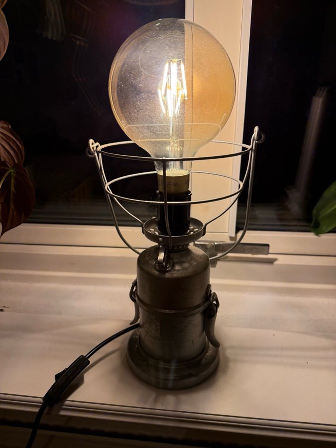 Omgjord FOTOGENLAMPA, primus 1031, AB Hjort  Co, Stockholm, 1900-tal.