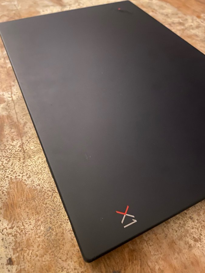 Lenovo ThinkPad X1 Carbon