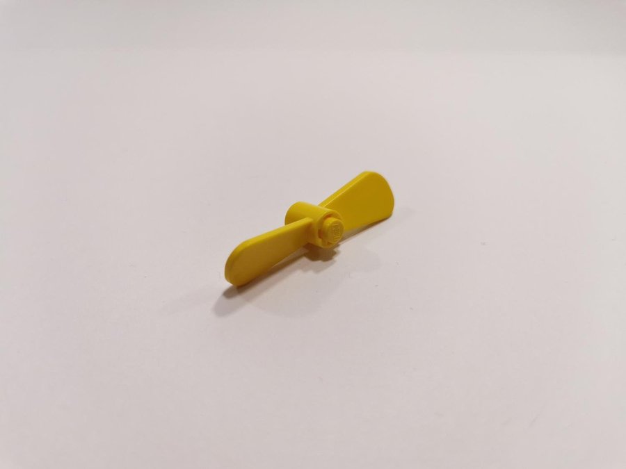 Lego - propeller - rotor - part 4745 - gul