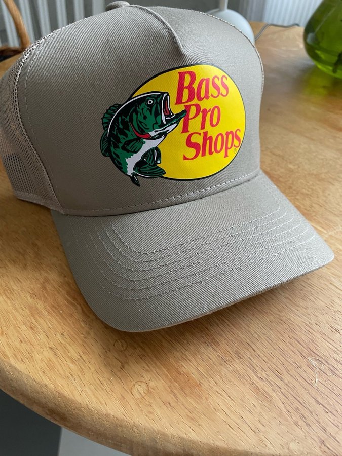 Bass Pro Shops keps