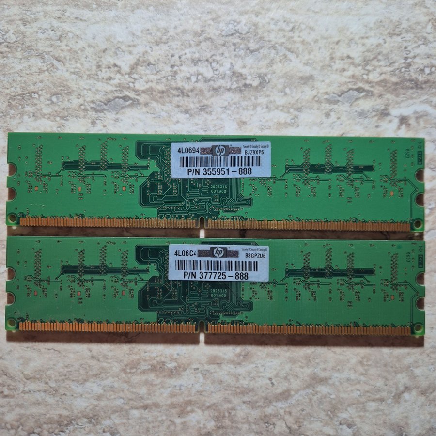 2x 512MB DDR2