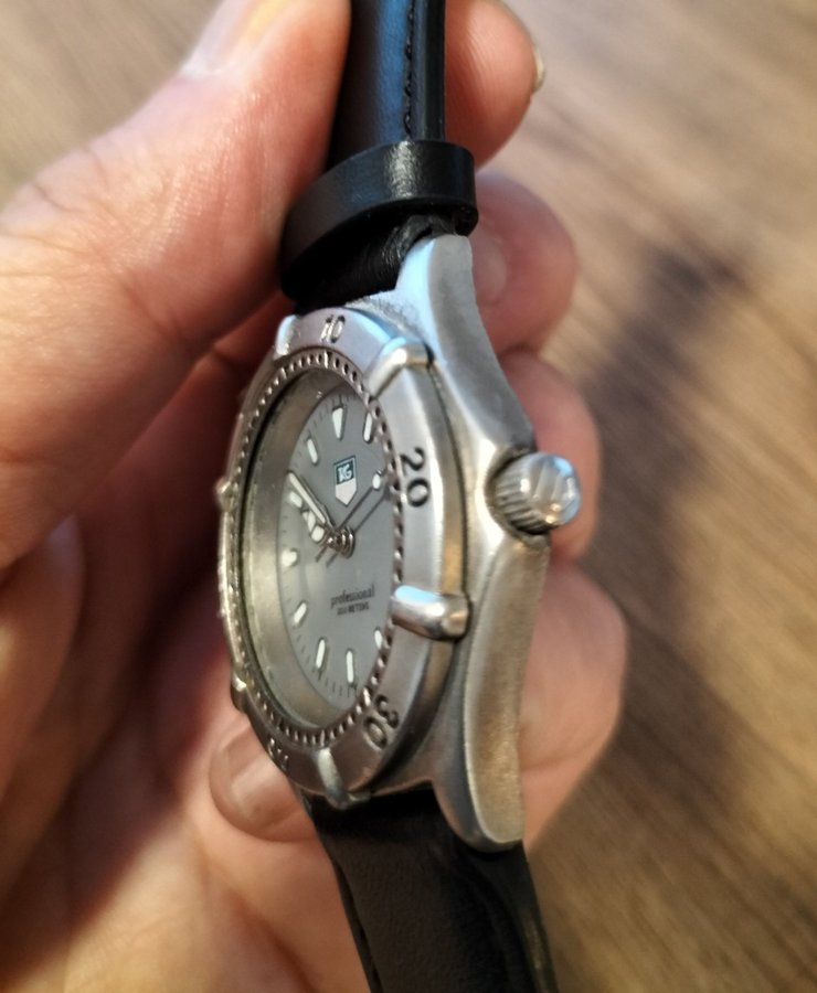 TAG Heuer Professional 200 Meters