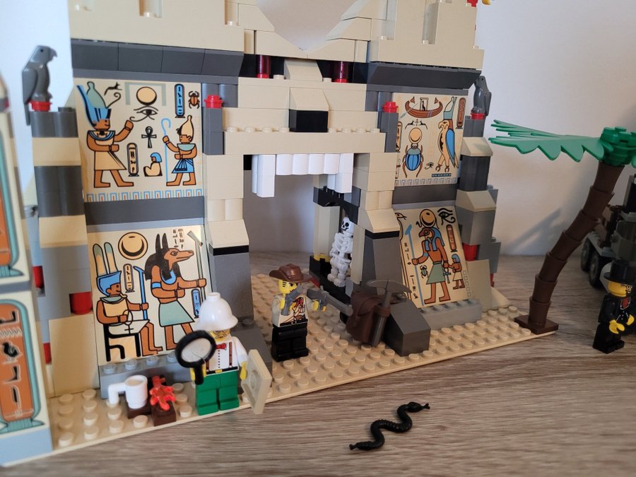 Lego set, Pharaoh's forbidden ruins 5988 från 1998.