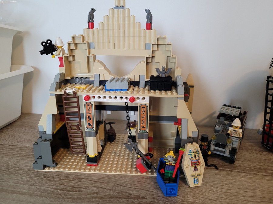 Lego set, Pharaoh's forbidden ruins 5988 från 1998.