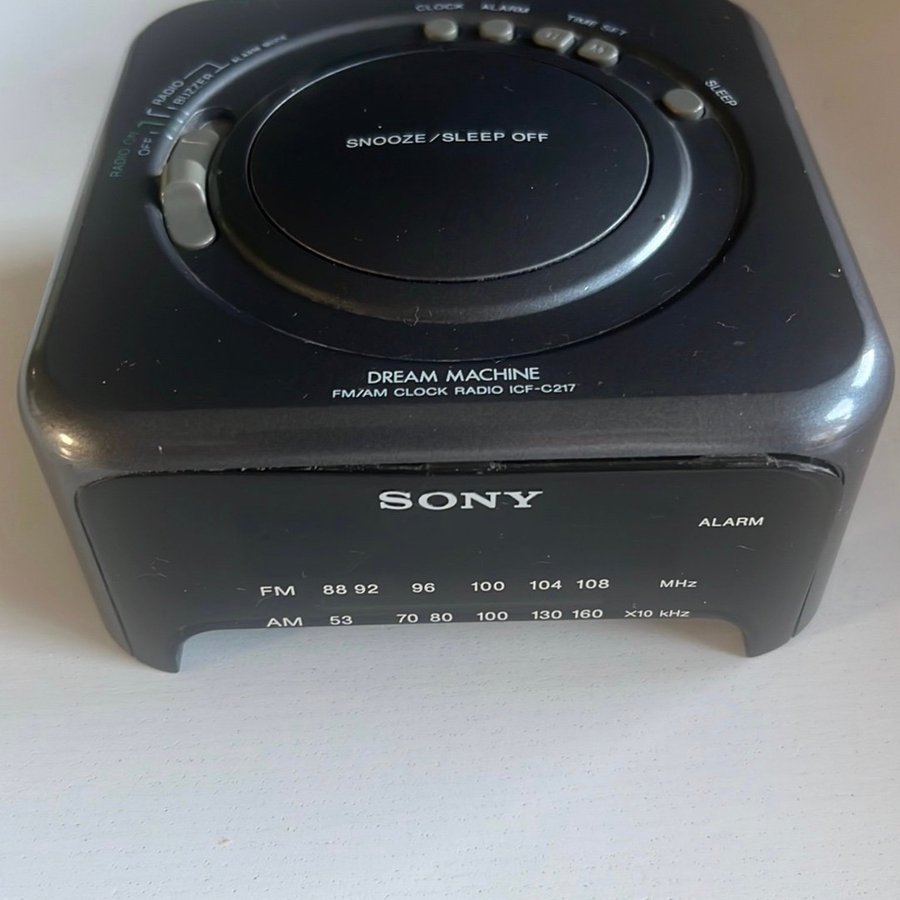 Klockradion Sony ICF-C217L