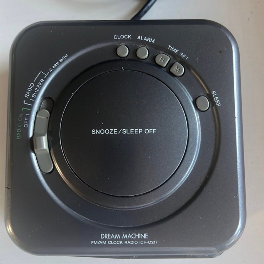 Klockradion Sony ICF-C217L