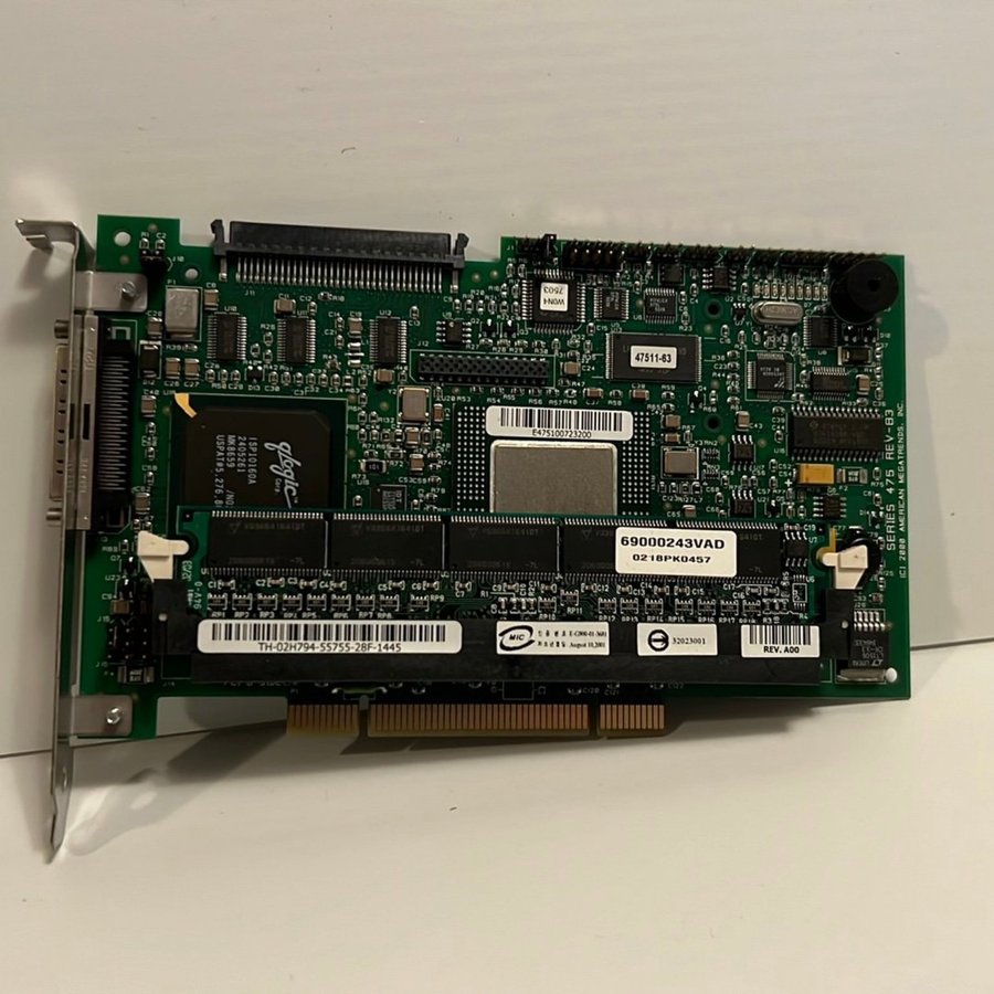 Qlogic Series 475 Rev-B3 SCSI kontrollerkort