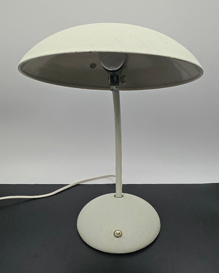 Elektroskandia PBL 260 Funkis bordslampa