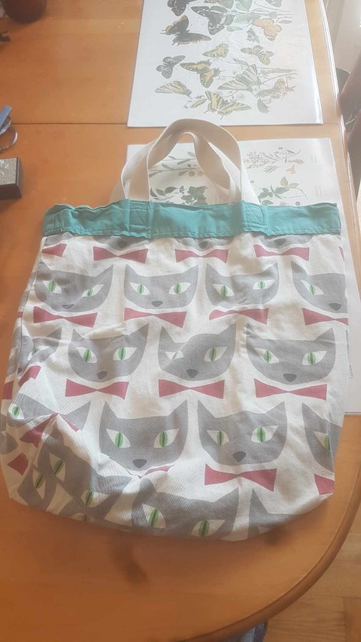 UNIK One of a kind KATT med läcker fluga på TOTE BAG Snygg Ovanlig Välsydd