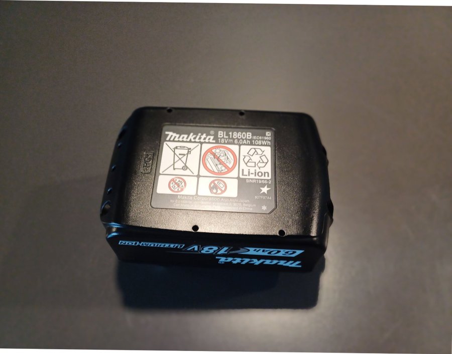 Makita 18V 6.0Ah batteri nyskick