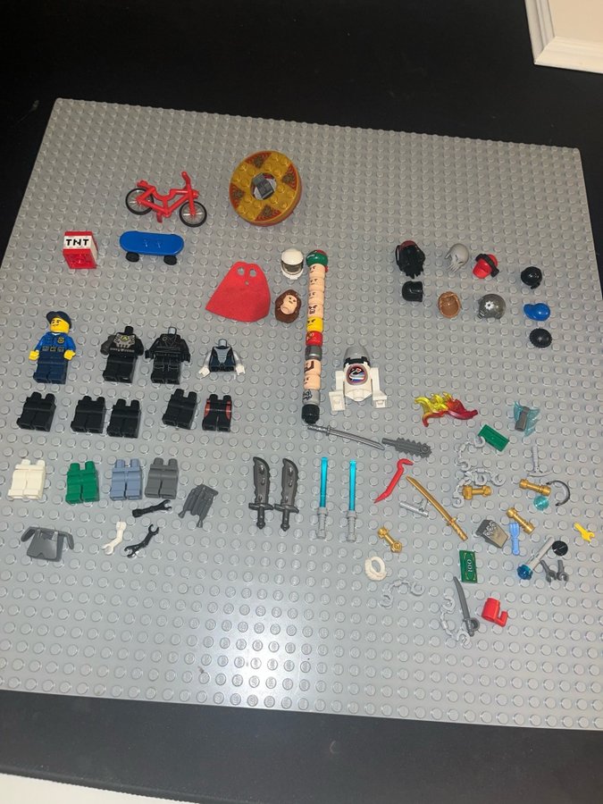 Lego Minifigurer  Tillbehör