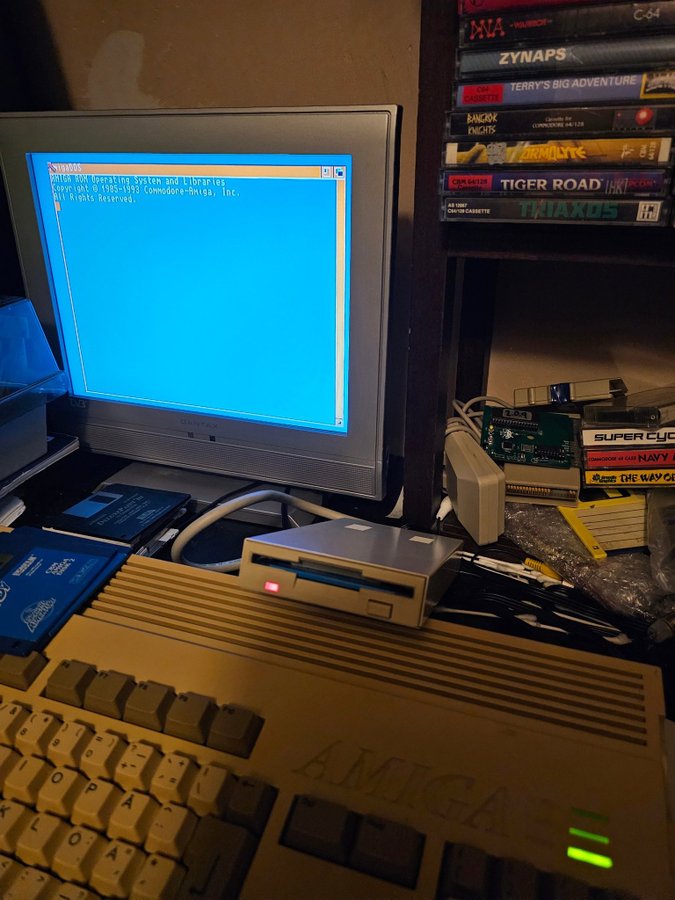 Extern diskettstation till AMIGA