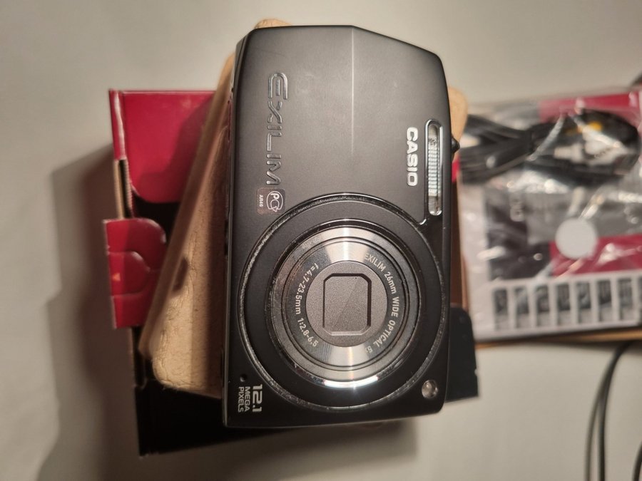 Casio Exilim EX-Z2200 Digitalkamera (saknas laddare)