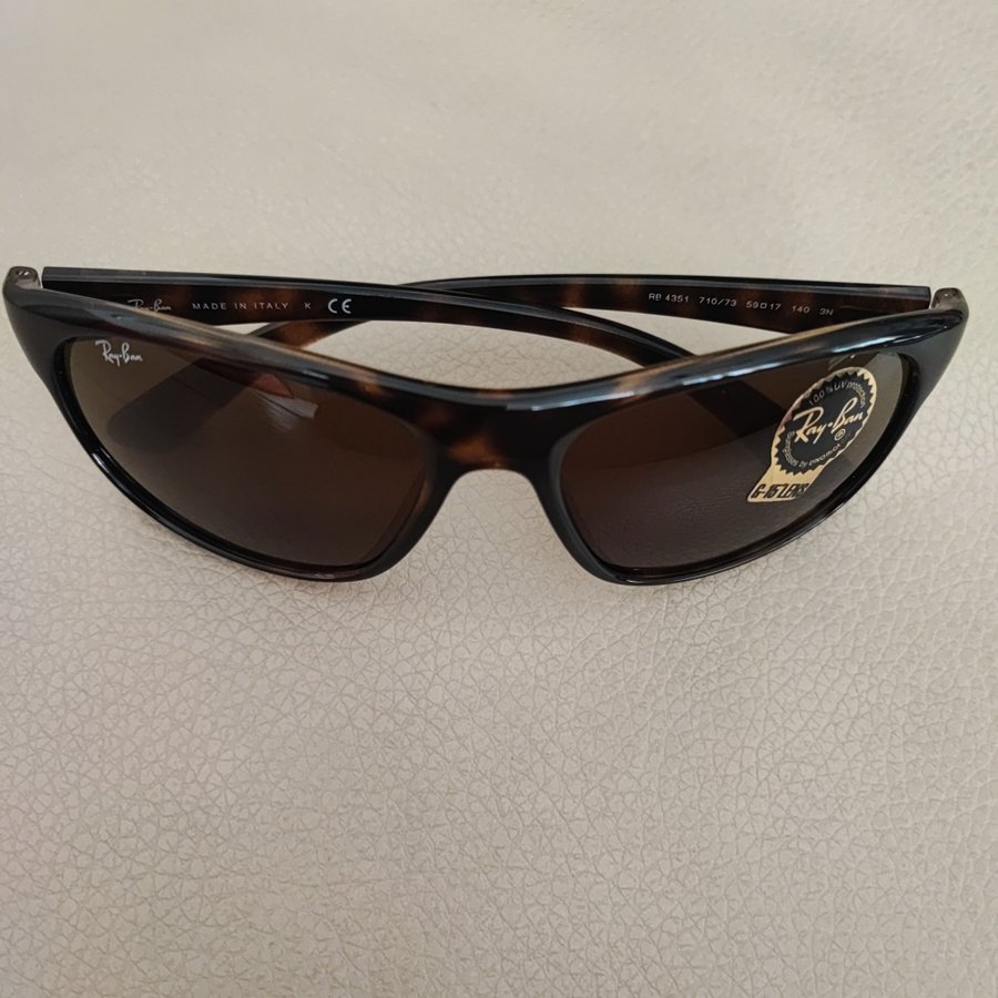 Ray-Ban Solglasögon RB 4351 710/73 59 17 140 3N